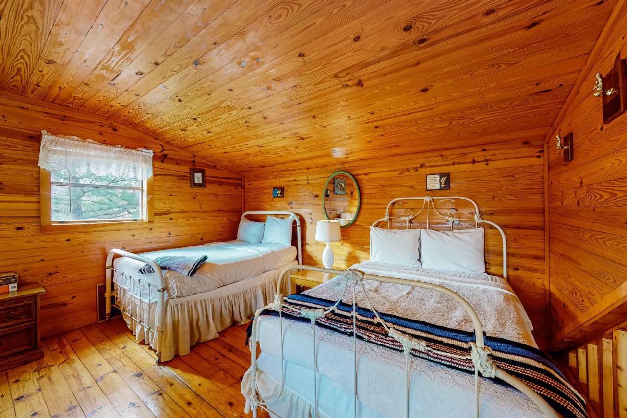Charlie'S Ol' Fishing Cabin 尤里卡斯普林斯 外观 照片